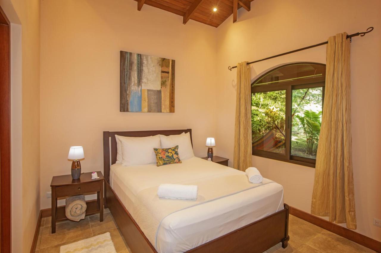 "Hana'S Celeste Retreat" Large Modern Villa Sleeps 6 On 20 Acres Of Nature! Бійягуа Екстер'єр фото